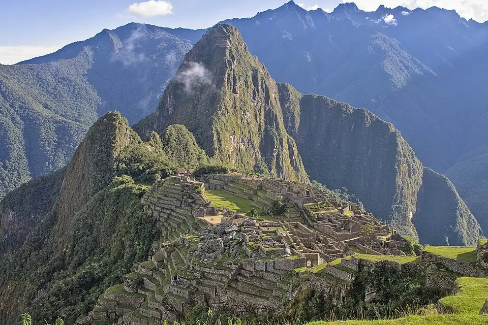 Peru Itinerary: 7, 10 and 14 Days (2026 Route Guide) | VoyageHacks